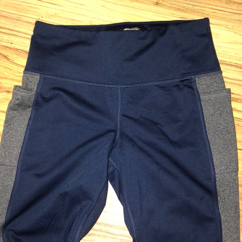 Aviva sz M 8-10 sports leggings, workout pants